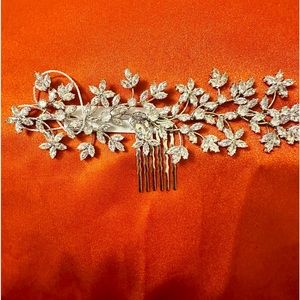 New rhinestone teardrop design hair comb